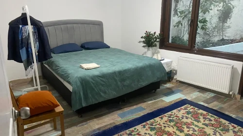 Room in a shared 3-bedroom apartment for rent in Istanbul, bills included 17