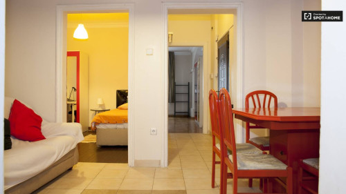 Bedroom 3 with single bed - only for female tenants 16