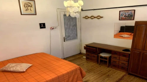Rooms for rent in 2-bedroom apartment in Istanbul 9