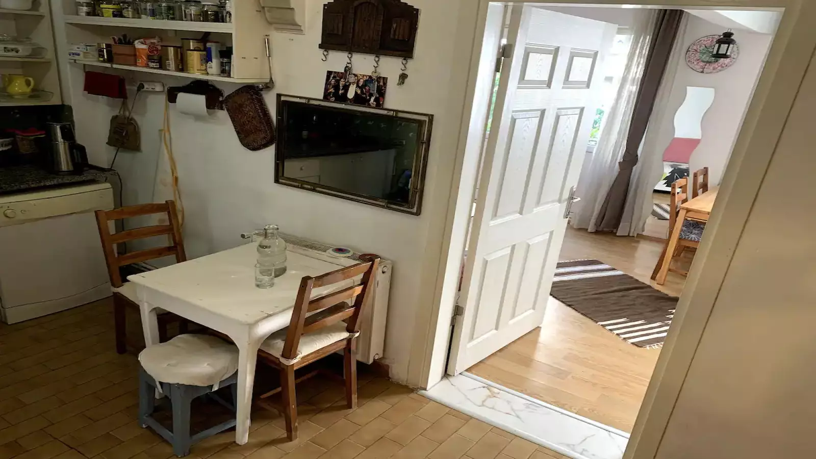 Bedroom 1 - Rooms for rent in 2-bedroom apartment in Istanbul 9 - Gallery - 3
