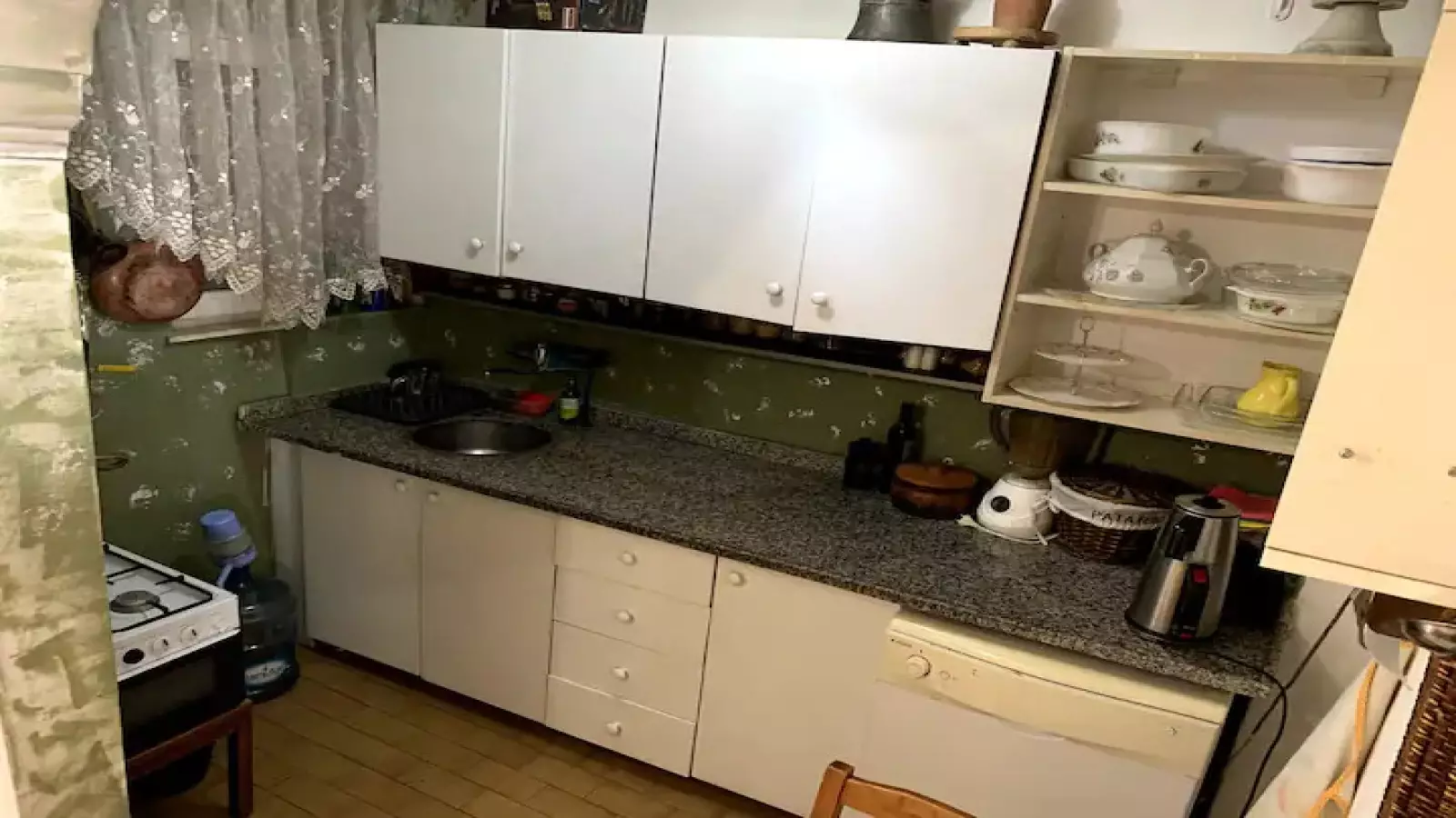 Bedroom 1 - Rooms for rent in 2-bedroom apartment in Istanbul 9 - Gallery - 23