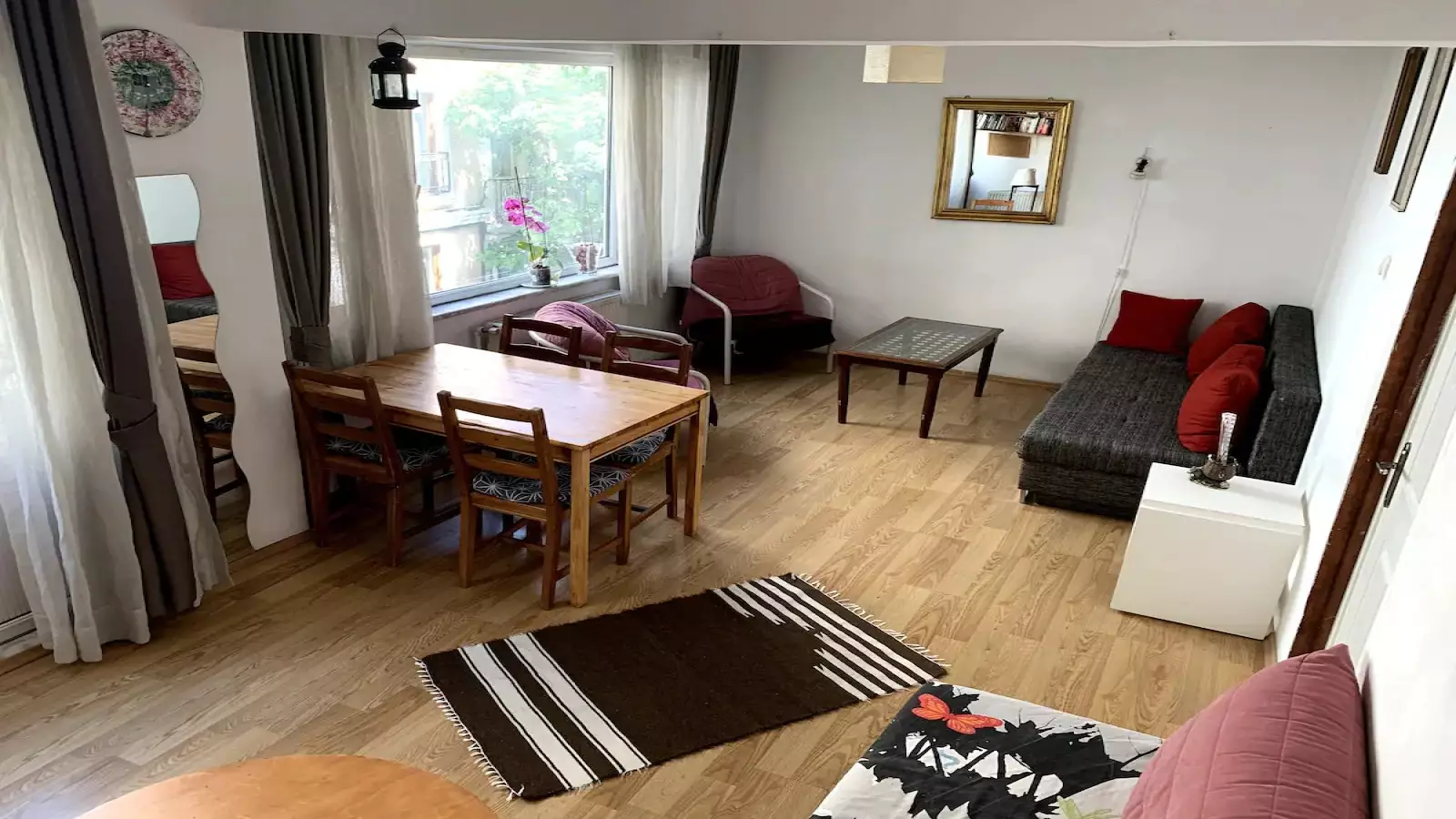 Bedroom 1 - Rooms for rent in 2-bedroom apartment in Istanbul 9 - Gallery - 14