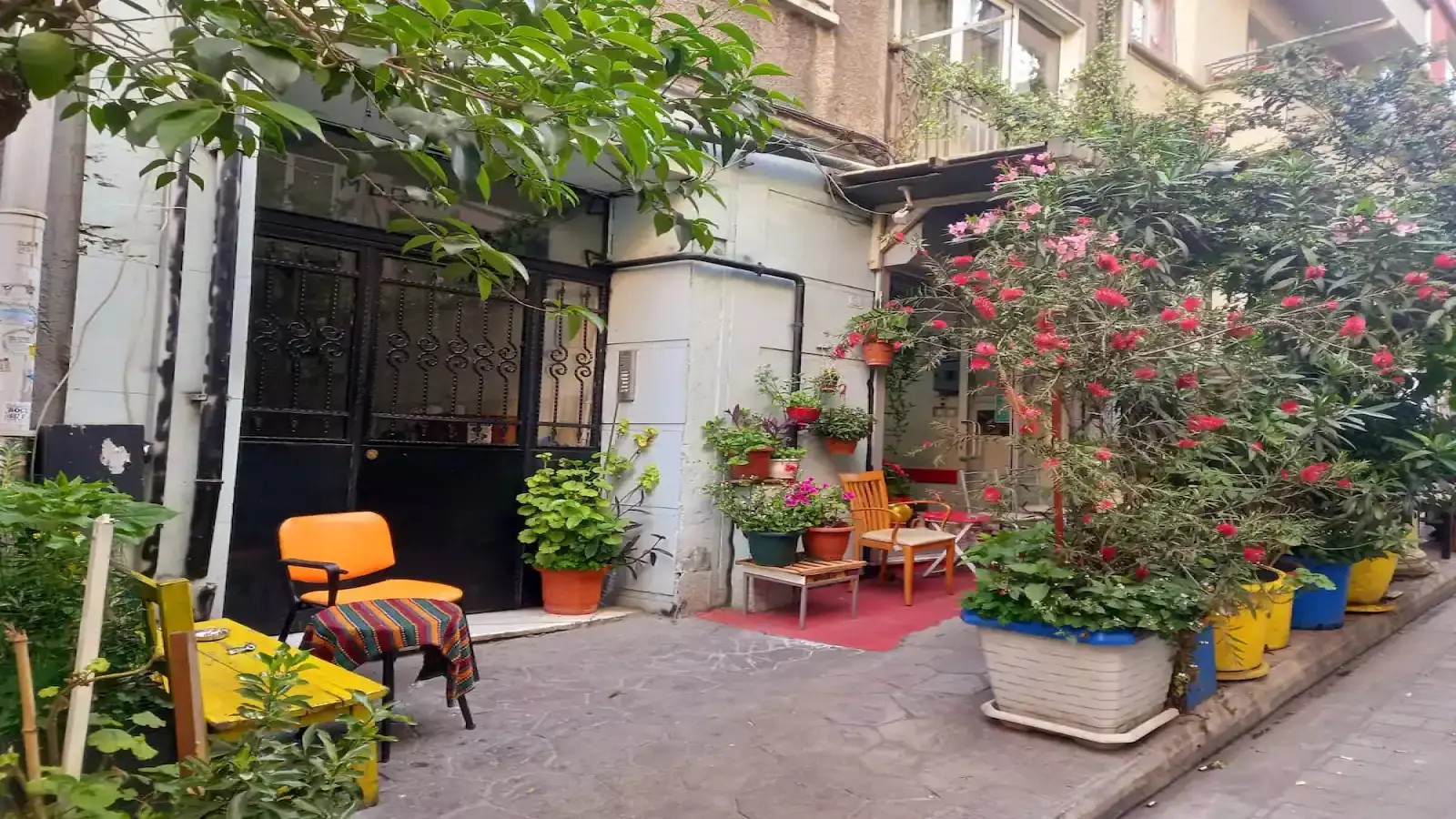 Bedroom 1 - Rooms for rent in 2-bedroom apartment in Istanbul 9 - Gallery - 15