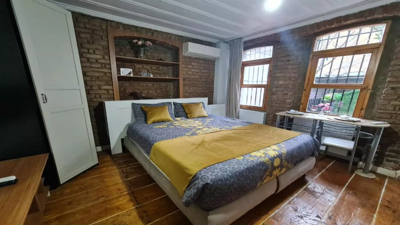  Apartment  -  2-bedroom apartment for rent in Tarlabaşı  - Gallery -  3