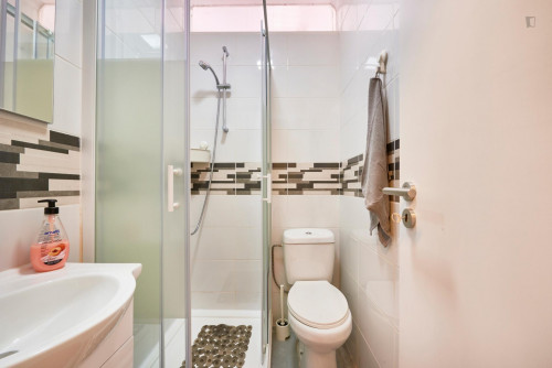 Bright single bedroom near Fonte Luminosa - Gallery - 13
