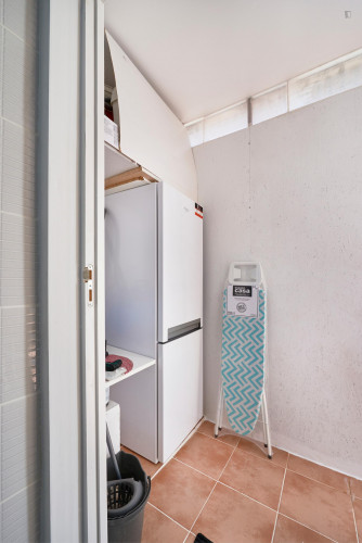 Bright single bedroom near Fonte Luminosa - Gallery - 18