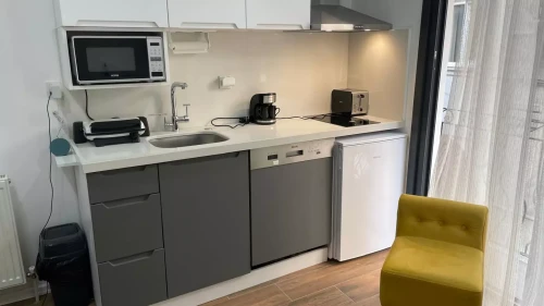 Studio for rent in Istanbul, bills included 25