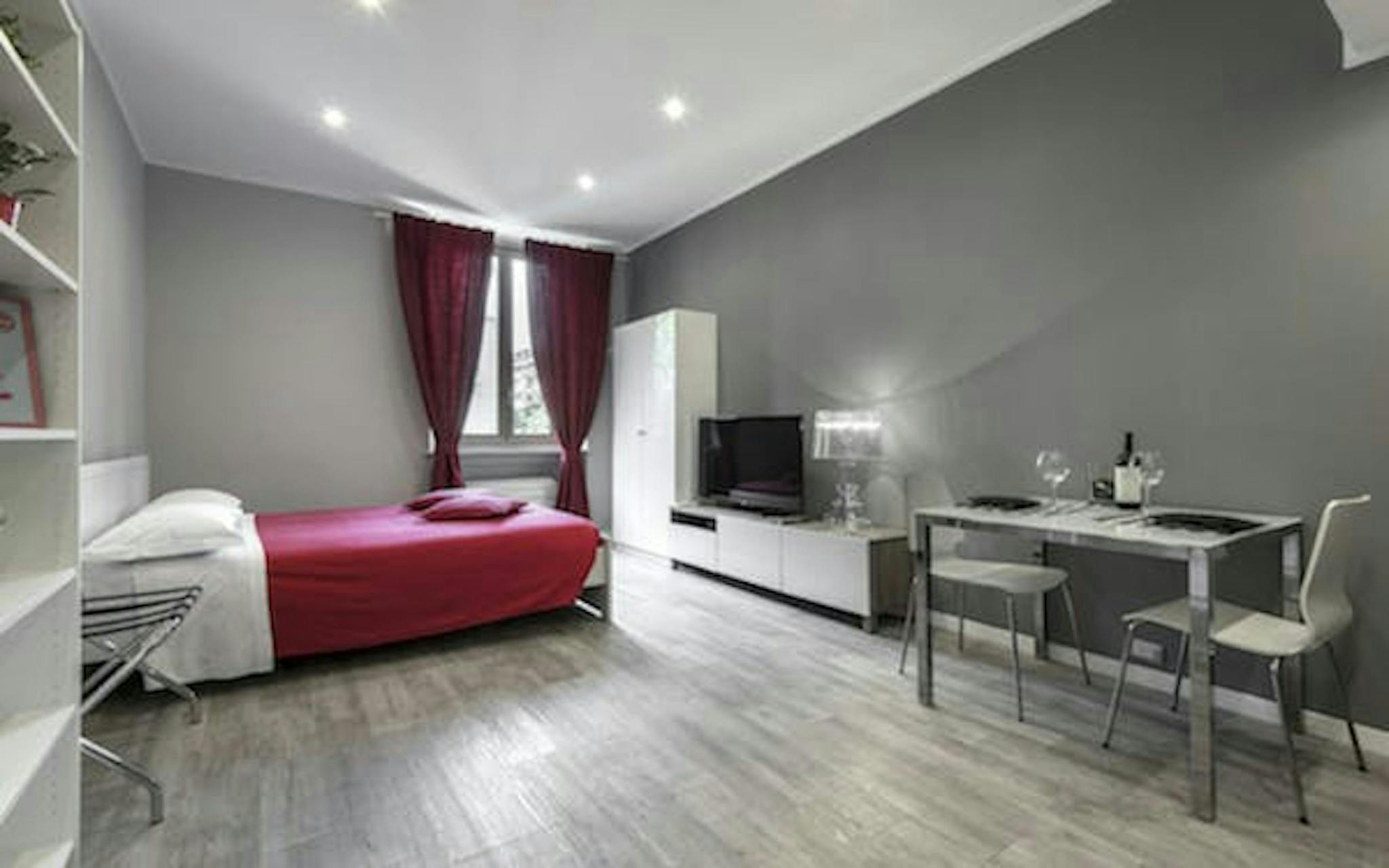  Entire Place  -  Via Giuseppe Govone, Milan  - Gallery -  1