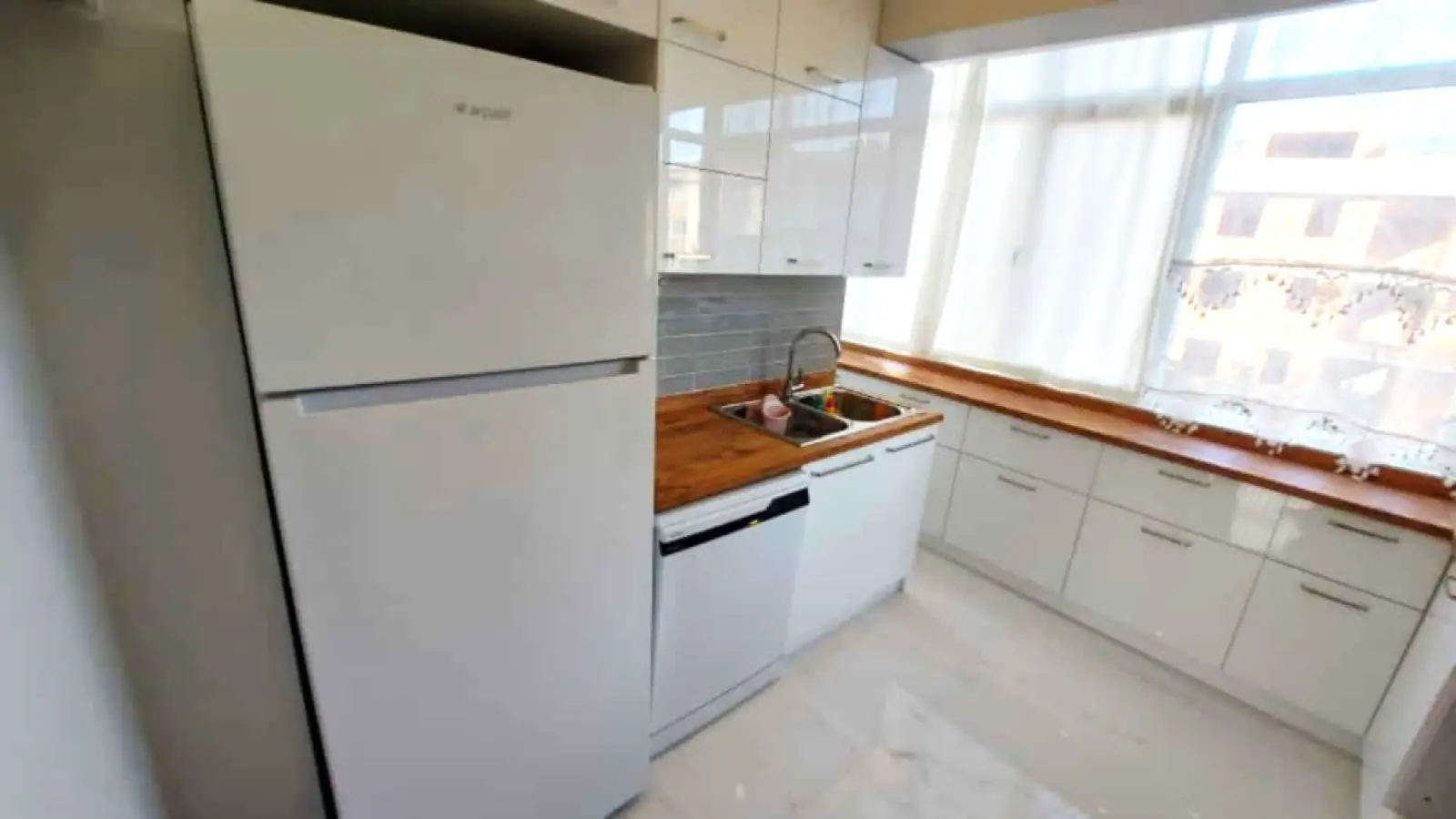 2-Bedroom Apartment - 2-bedroom apartment for rent in Gayrettepe, İstanbul - Gallery - 3