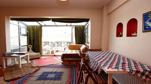 2-bedroom apartment for rent in Istanbul, pets allowed