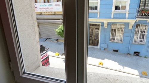 1-bedroom apartment for rent in Beyoğlu, bills included 26 - Gallery - 12
