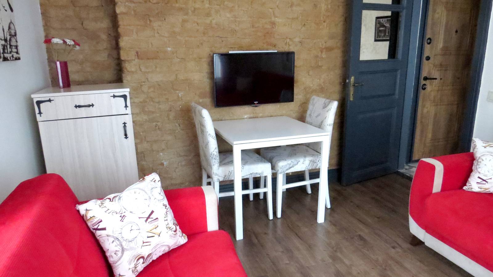  1-Bedroom Apartment For Rent In Beyoğlu, Bills Included  -  1-bedroom apartment for rent in Beyoğlu, bills included 26  - Gallery -  11