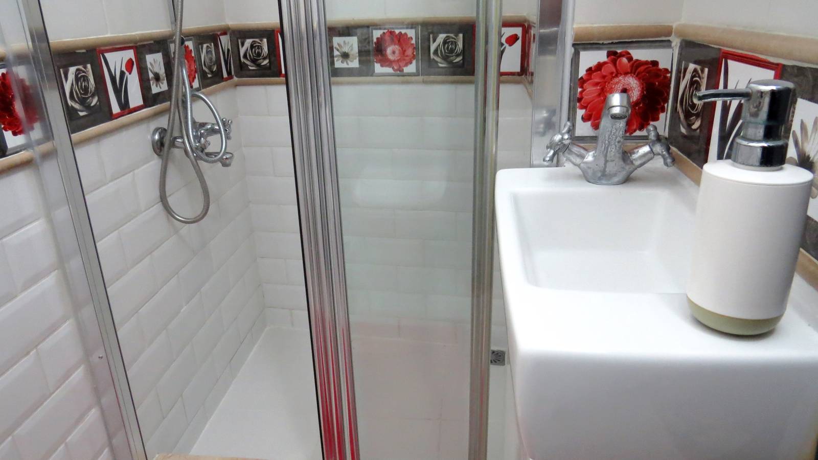  1-Bedroom Apartment For Rent In Beyoğlu, Bills Included  -  1-bedroom apartment for rent in Beyoğlu, bills included 26  - Gallery -  26