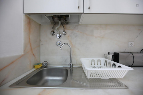 Cosy double bedroom close to Faculdade de Ciências da Universidade de Lisboa - Gallery - 13