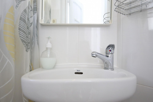 Cosy double bedroom close to Faculdade de Ciências da Universidade de Lisboa - Gallery - 16