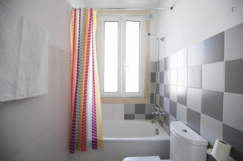 Cosy double bedroom close to Faculdade de Ciências da Universidade de Lisboa - Gallery - 10