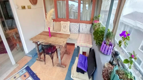 Room for rent in 3-bedroom apartment in Istanbul .5