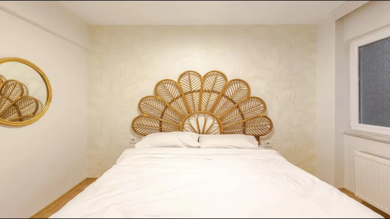Bedroom 1 - 12