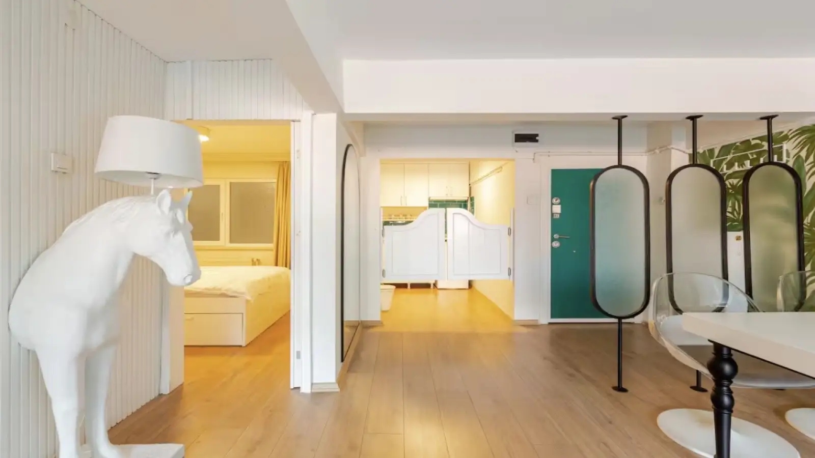 Room In A Shared 2-Bedroom Apartment For Rent In Istanbul, All Bills Included - 3