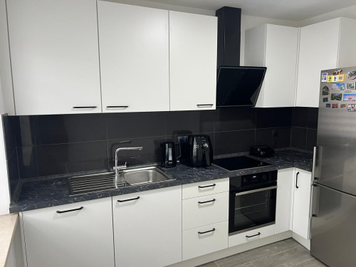 Stylish 2-Room Apartment near Munich | Fully Furnished & Home Office Ready - Gallery - 15