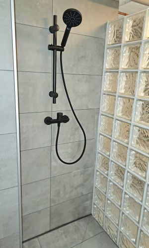 Newly renovated 2-bedroom furnished apartment in Nuremberg – ideal for business stay