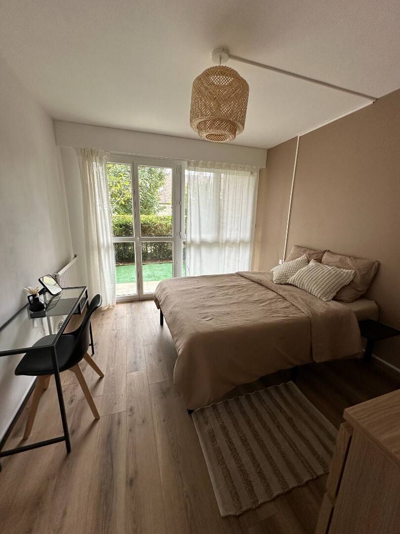 Room 2 - 74m² Private room in a flatshare for 3 people - Gallery - 1