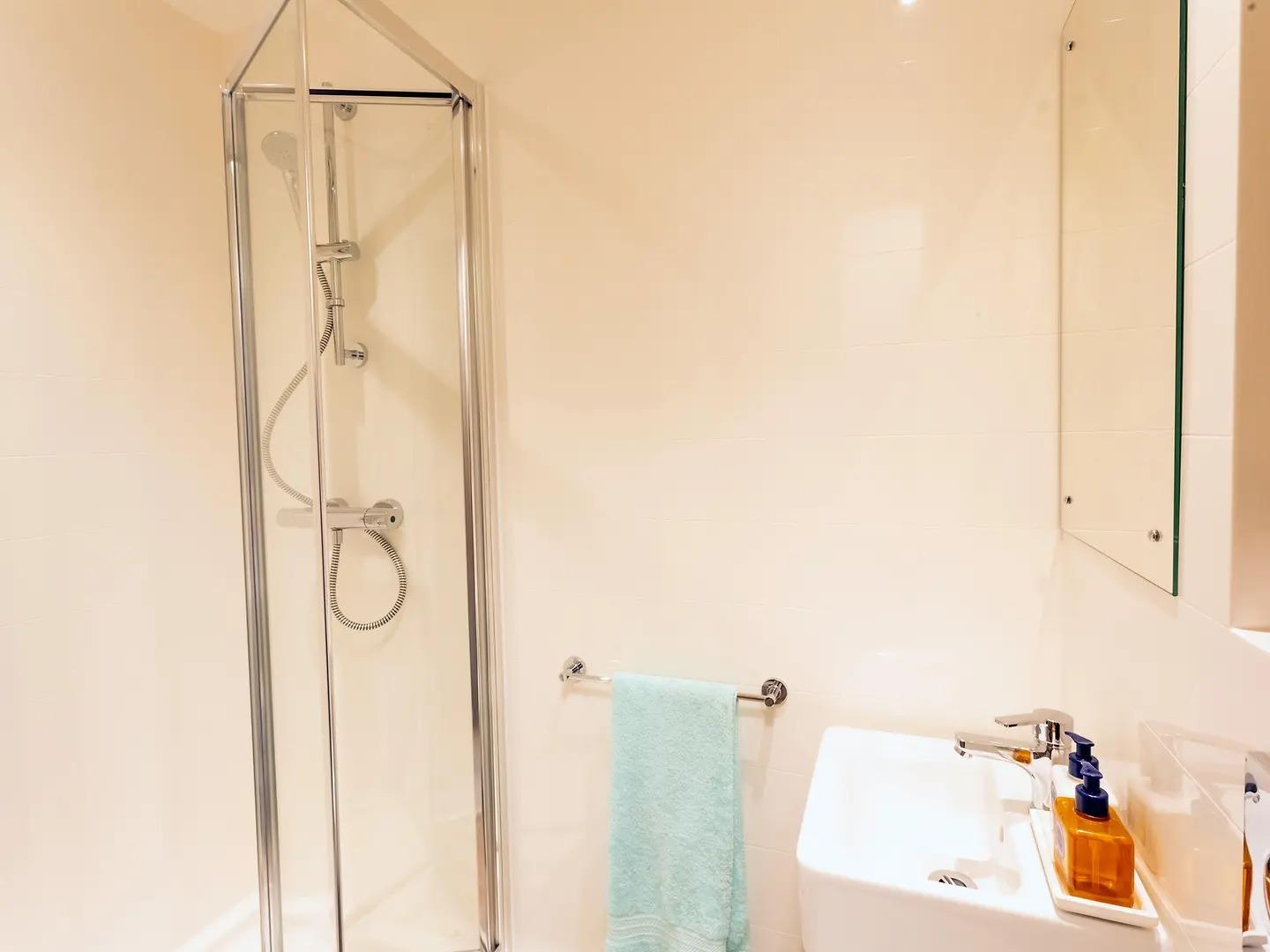 8 Bed Cluster En-Suite - 4