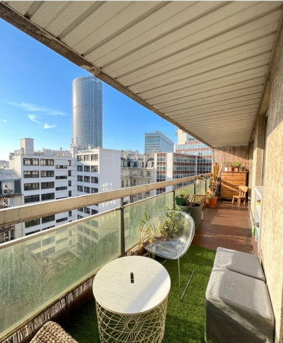 Bright apartment with a terrace and elevator in the heart of Paris—Montparnasse neighborhood