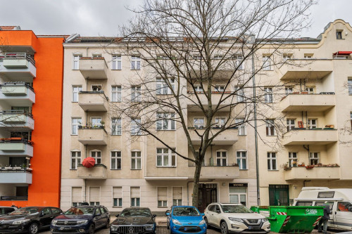 Newly Renovated Apartment in Berlin-Wedding – Living with Historic Charm