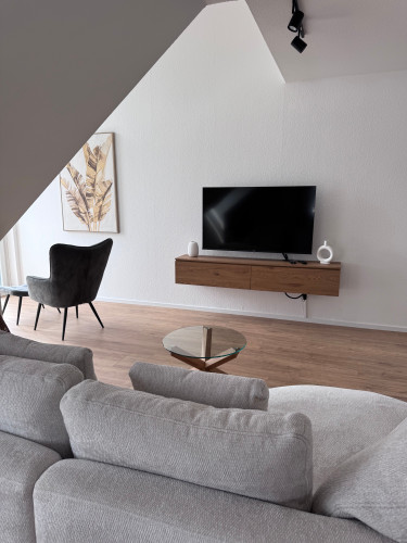 Freshly Renovated, Fully Furnished 2-Room Apartment in Aschaffenburg-Damm (First Occupancy) - Gallery - 53