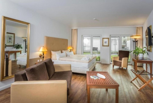 Central Suite I