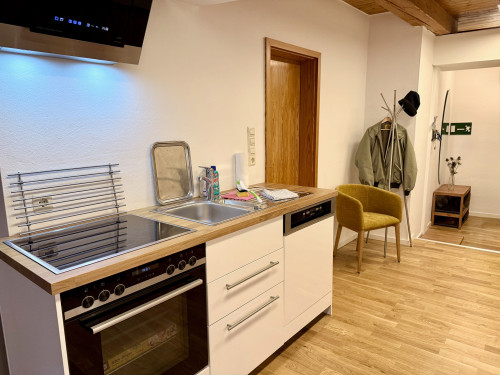 TOP-location! Modern 2,5 room-apartment in the historic town center, private parking optional - Gallery - 14