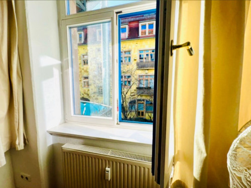 Sweet & unique home in Dresden + balconies & piano