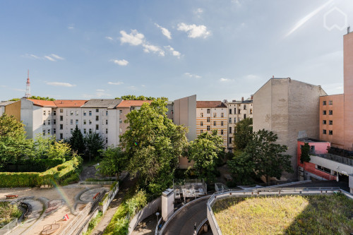 Furnished apartment in the heart of City West