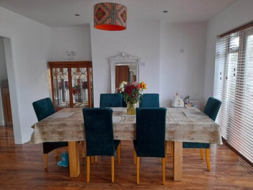 Large Family Home near beach!