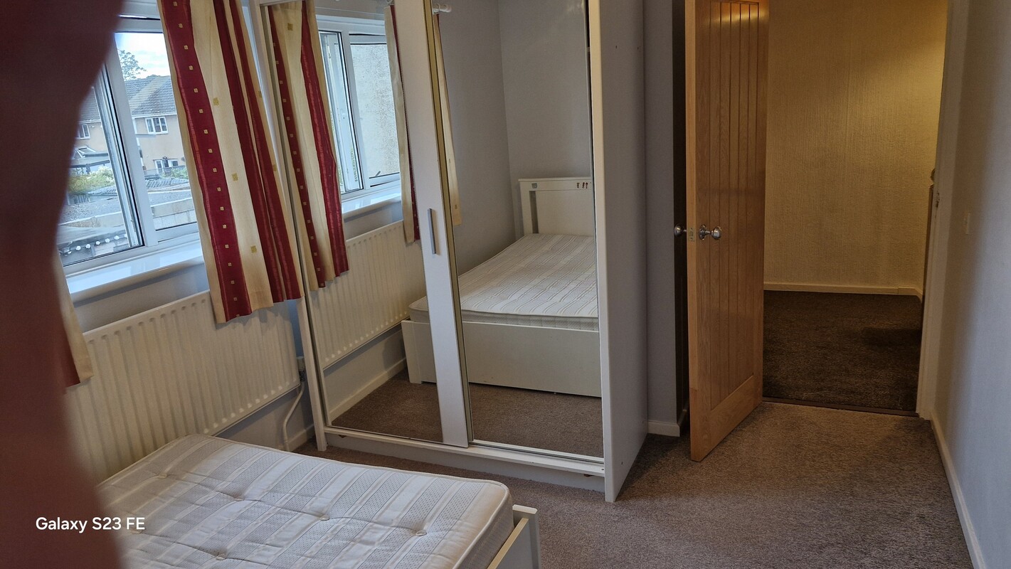  2(Full Room)  -  Room To Let  - Gallery -  1