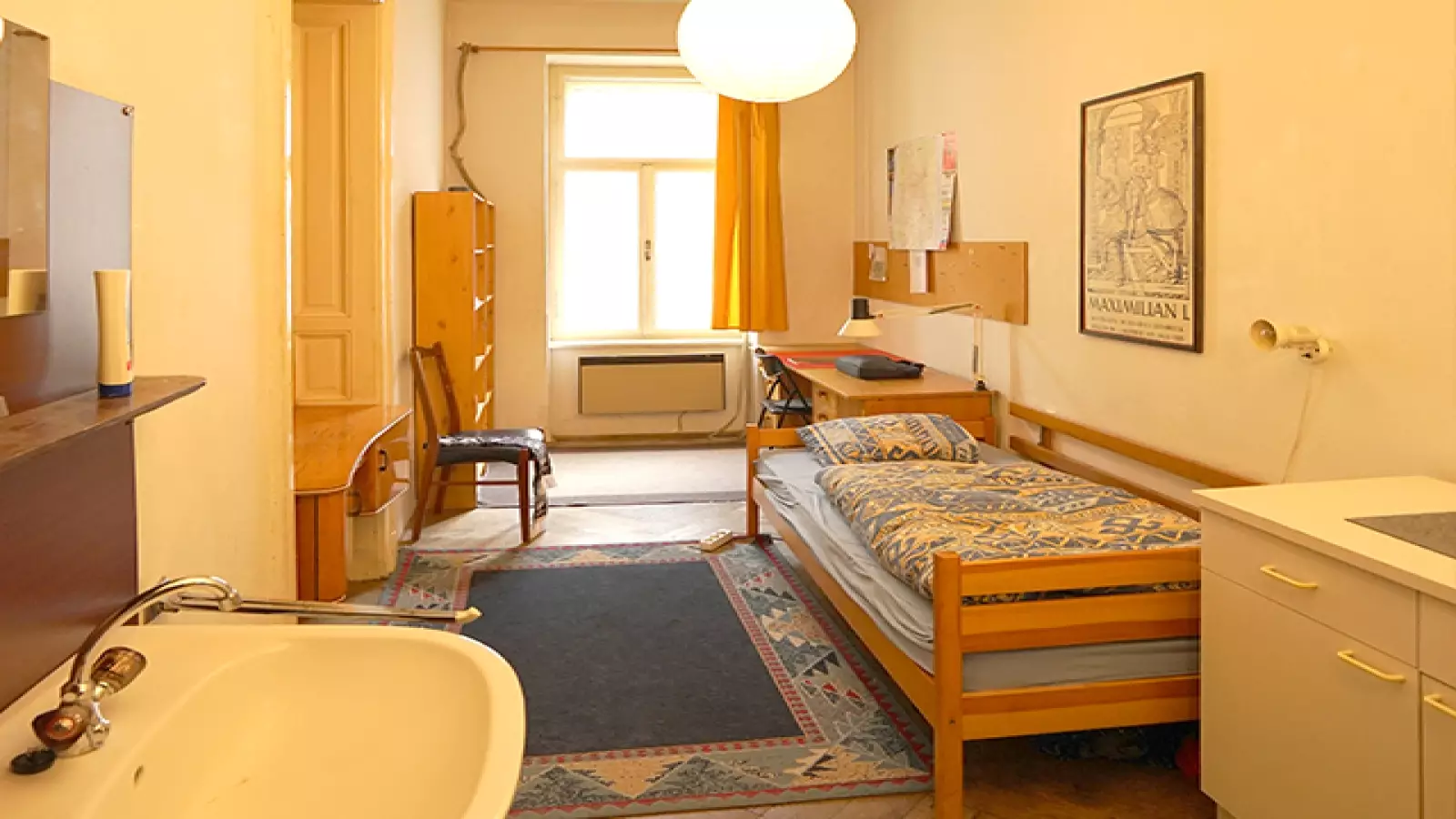  Bedroom 5  -  Room in a shared 5-bedroom apartment for rent in Jakomini.  - Gallery -  9