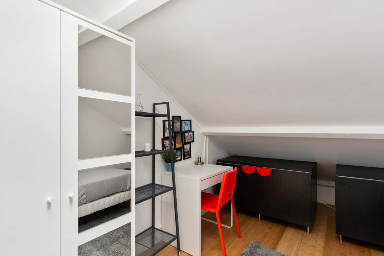  Room 2  -  Cosy and luminous room  - Gallery -  7