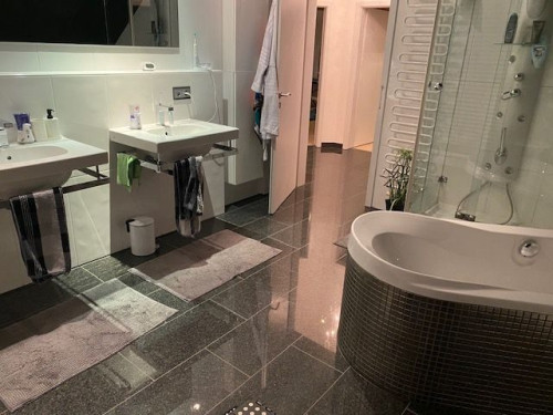 Wonderful suite in the heart of town