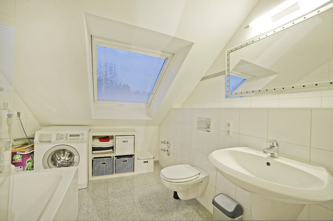 Upscale, Fully Furnished 3-Room Top Floor Apartment In Munich Trudering (close To Airbus, Siemens,.. - 5
