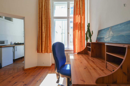 Welcoming studio in trendy Charlottenburg