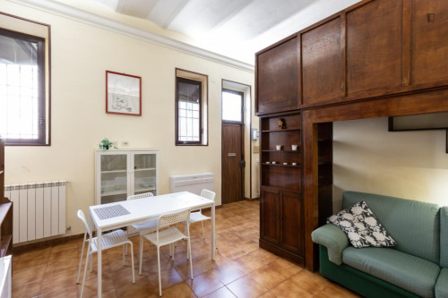 Spacious studio at St Peter's