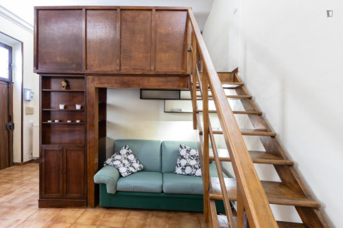 Spacious studio at St Peter's