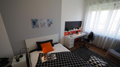 Very nice double bedroom in Crocetta - Gallery - 2