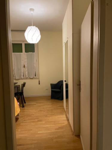 Comfortable 3-bedroom apartment with balcony close to the city center and the university - Gallery - 14