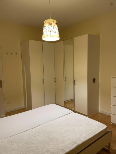Comfortable 3-bedroom apartment with balcony close to the city center and the university - Gallery - 5