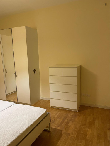 Comfortable 3-bedroom apartment with balcony close to the city center and the university