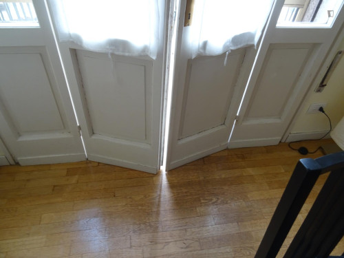 Comfortable 3-bedroom apartment with balcony close to the city center and the university - Gallery - 24