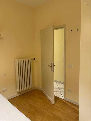 Comfortable 3-bedroom apartment with balcony close to the city center and the university - Gallery - 6