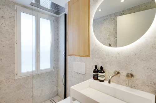 Bright, newly renovated 20 m² apartment for two people